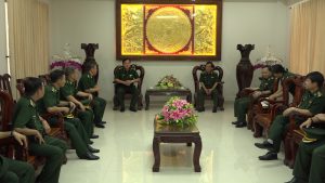 Trung tướng Lê Đức Thái làm việc với Bộ đội Biên phòng Tiền Giang